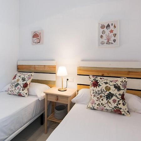 Trinidad Trafalgar, Quiet And Nice Aprtment In The Heart Of The Spanish Culture Malaga Ngoại thất bức ảnh
