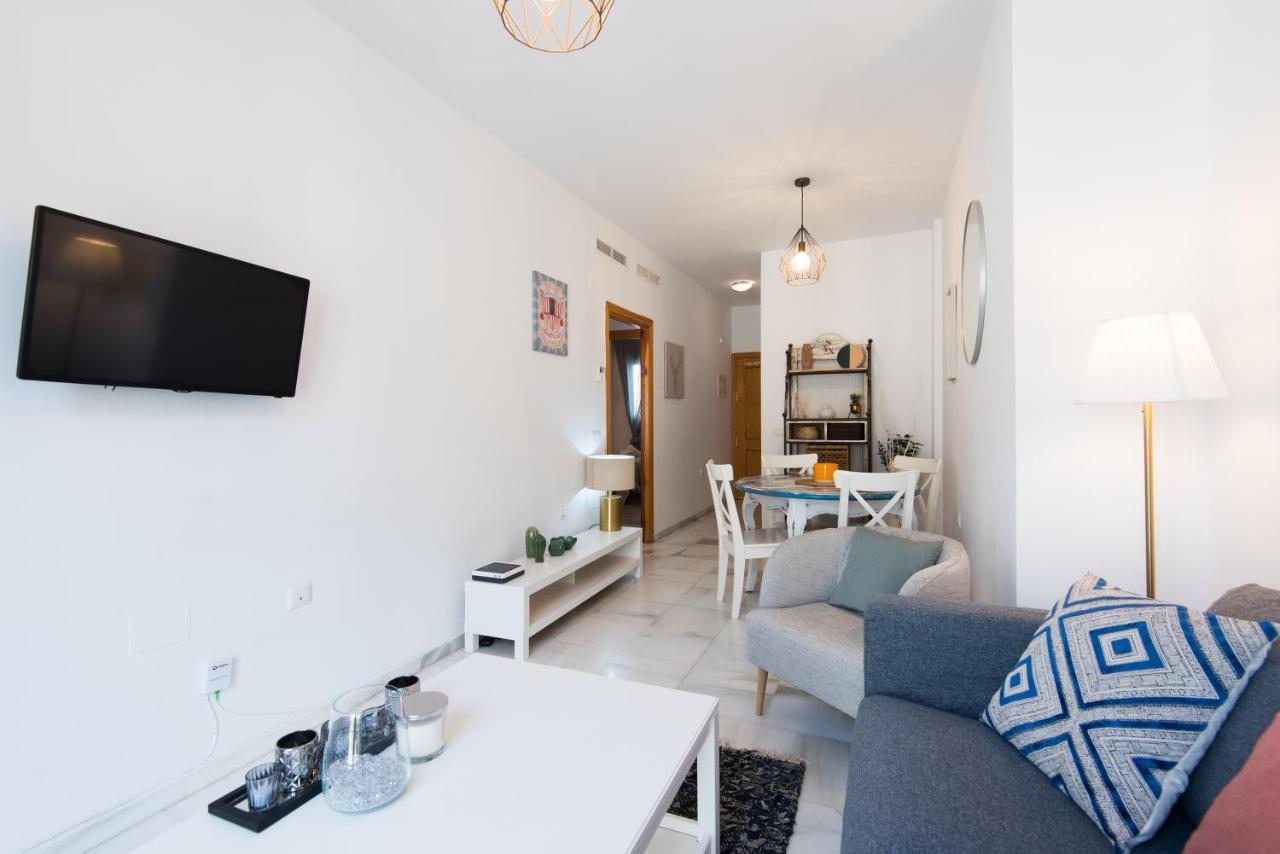 Trinidad Trafalgar, Quiet And Nice Aprtment In The Heart Of The Spanish Culture Malaga Ngoại thất bức ảnh
