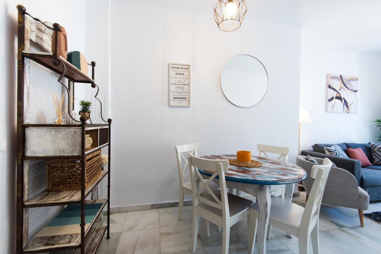 Trinidad Trafalgar, Quiet And Nice Aprtment In The Heart Of The Spanish Culture Malaga Ngoại thất bức ảnh