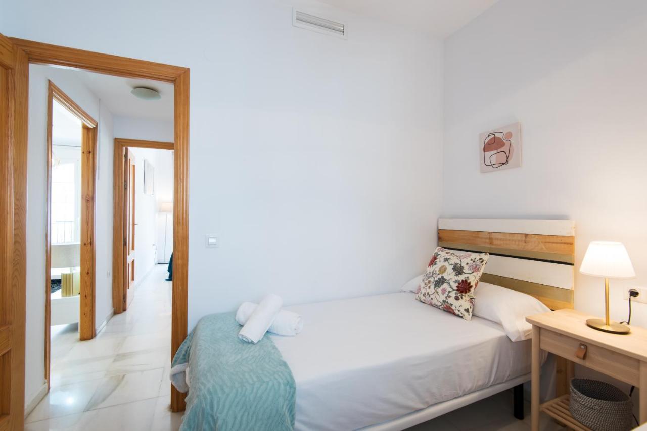 Trinidad Trafalgar, Quiet And Nice Aprtment In The Heart Of The Spanish Culture Malaga Ngoại thất bức ảnh